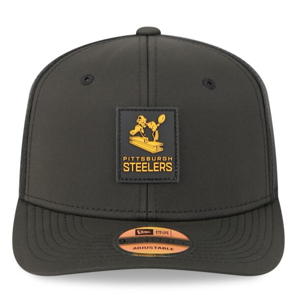 Pittsburgh Steelers New Era 2025 Sideline Throwback 9SEVENTY Trucker Adjustable Hat - Black - Image 3