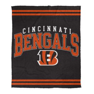 Cincinnati Bengals Pegasus 60" x 70" Cozy Plush Knit Blanket