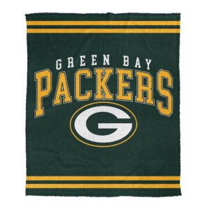 Green Bay Packers Pegasus 60" x 70" Cozy Plush Knit Blanket