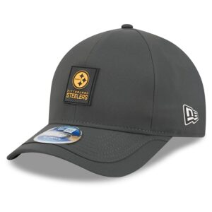 Pittsburgh Steelers New Era 2025 Sideline Cold Weather 9FORTY M-Crown Adjustable Hat - Charcoal