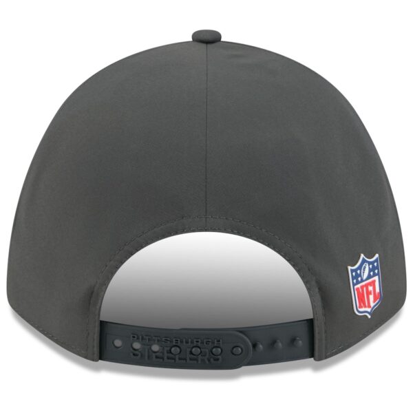 Pittsburgh Steelers New Era 2025 Sideline Cold Weather 9FORTY M-Crown Adjustable Hat - Charcoal - Image 5