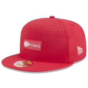 Kansas City Chiefs New Era 2025 Sideline Split Panel 9FIFTY Snapback Hat - Red